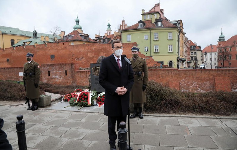 Polonia vrea să aducă în fața justiției internaționale Masacrul de la Katyn, când Armata Roșie a executat 22.000 de soldați polonezi