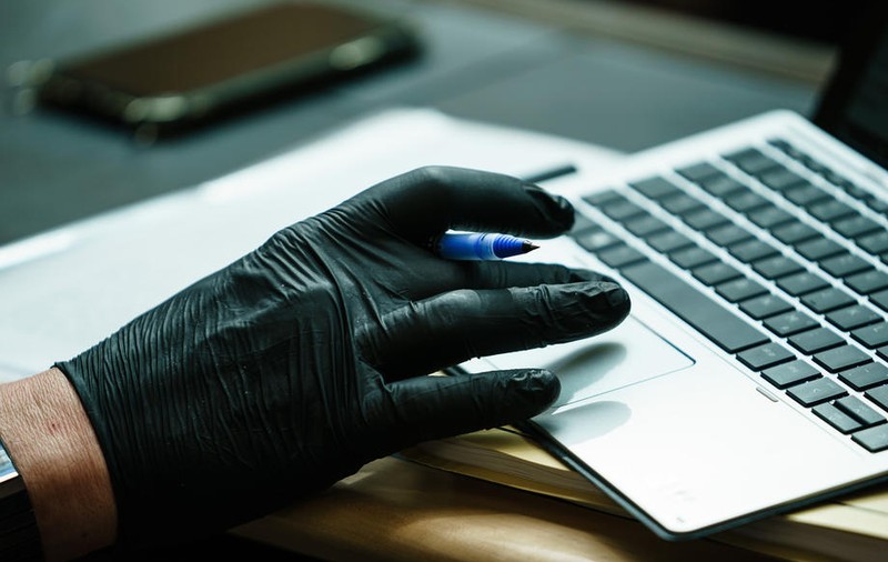 Trimiterea unui email, singura probă de competenţe digitale la concursul de inspectori şcolari generali