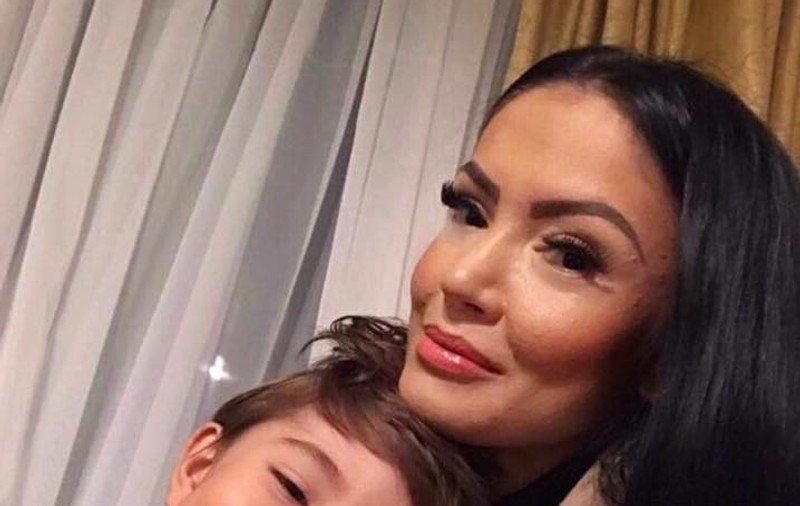 Ce mare a crescut băiețelul Andreei Mantea. David a avut primul sărut, iar mama lui a prins momentul