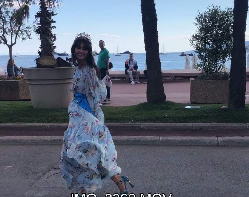 Shooting Elle - Catrinel Menghia a făcut furori la Cannes. Fotografii s-au îngrămădit după ea  | FOTO