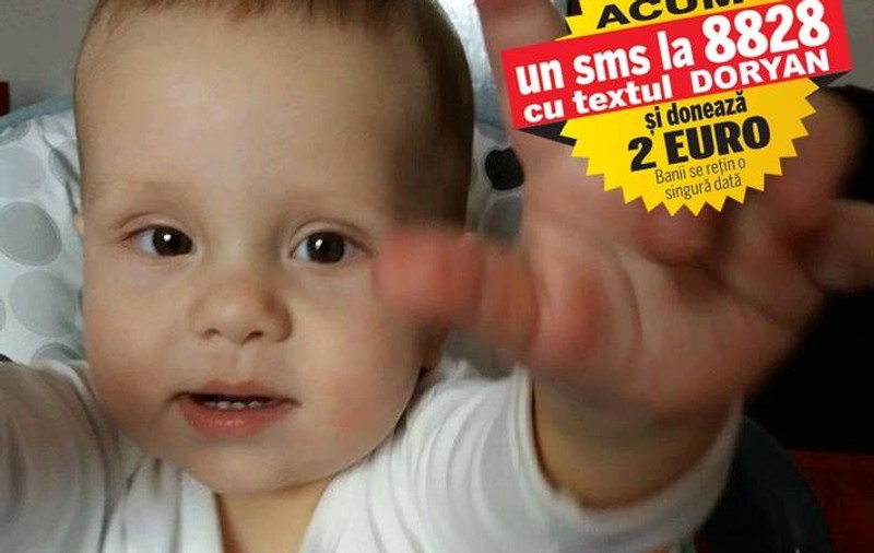 Tumorile l-au lăsat fără vedere la un an și șapte luni. Are nevoie de bani pentru radioterapie