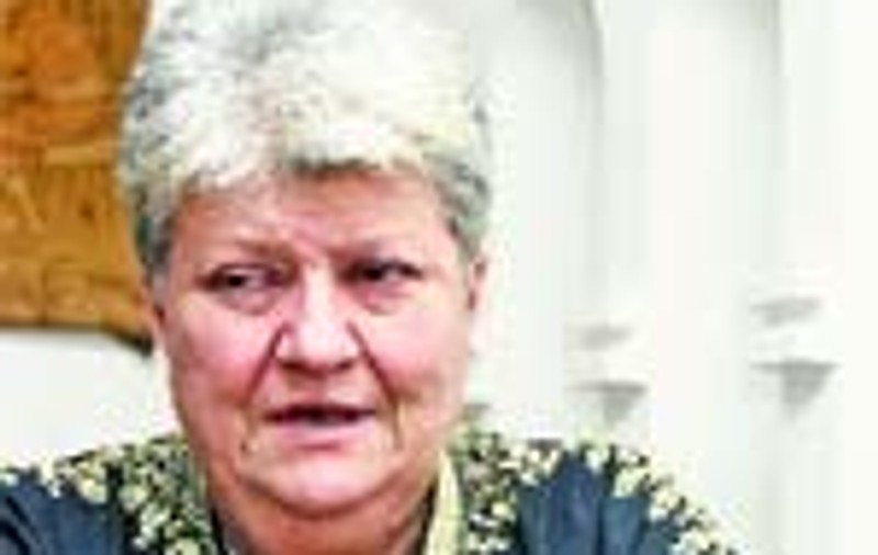 'Mama FNI' s-a operat la ochi