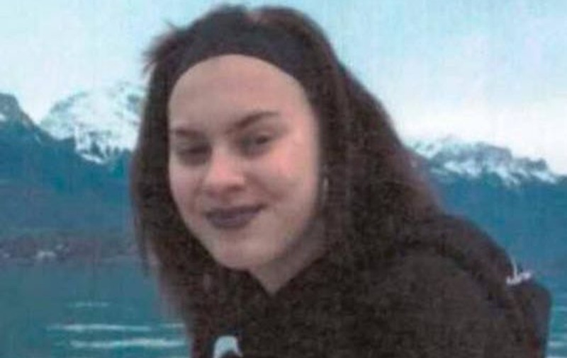 Adolescentă irlandeză omorâtă cu cărămizi și bâte, în timpul unui viol