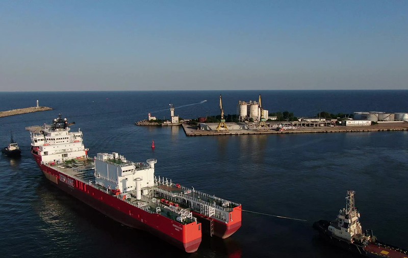 Cel mai modern vas din lume pentru recuperarea de diamante marine, construit la Mangalia. Prețul navei-gigant a fost unul uriaș