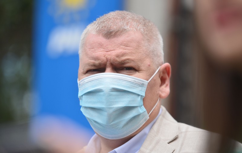 Ministrul Roman, întrebat despre lucrarea plagiată: „Dacă asta e iar o altă mare problemă… Lucrez la PNRR. Am nevoie de puțină îngăduință”