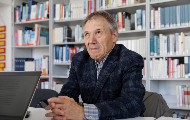 INTERVIU Scriitorul basarabean Nicolae Negru, la 77 de ani, despre copilăria din Siberia, redescoperirea identității românești și reunire: „Da, eu cred că este inevitabilă”