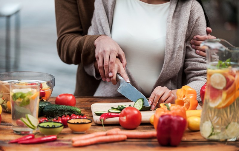 Alimente esențiale pentru persoanele de peste 40 de ani – ce să nu îți lipsească din dietă