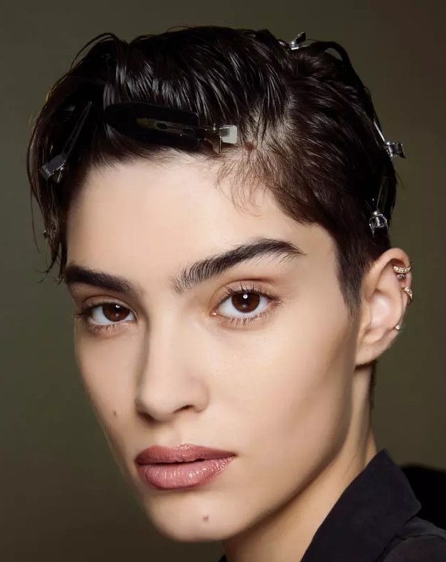 Baby hair - cel mai cool trend beauty al momentului