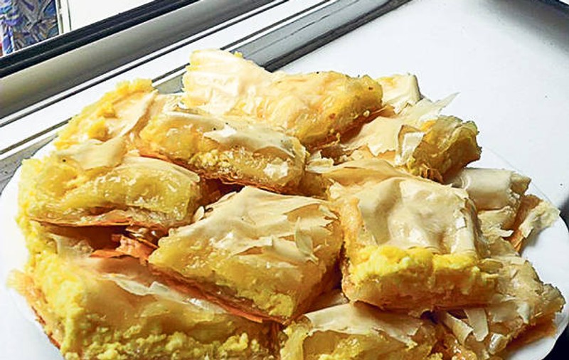 PLĂCINTĂ CU BRÂNZĂ DULCE 