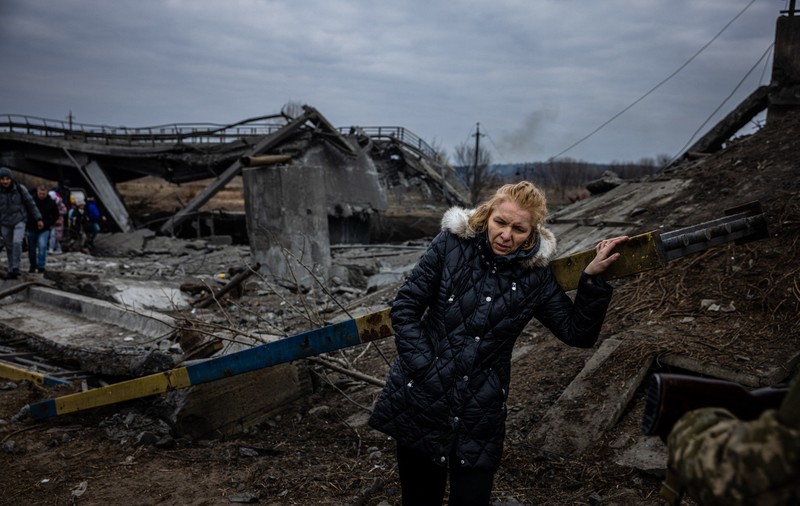 „Ăsta nu-i război, este exterminare”. O ucraineancă de lângă Kiev descrie viața din satul ei după invazia rusă