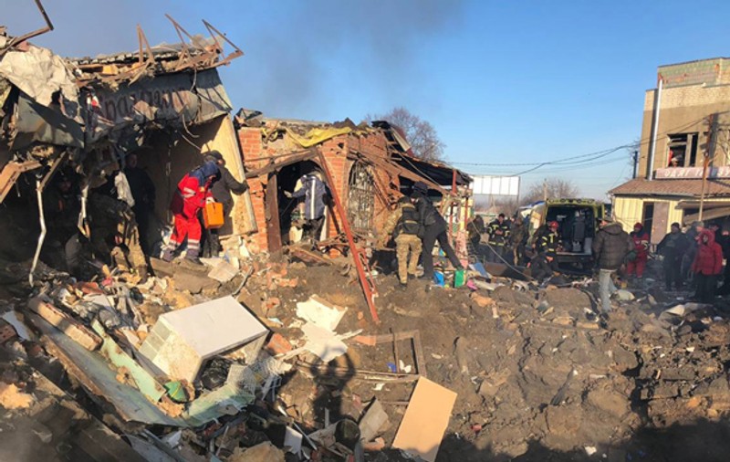 LIVETEXT Război în Ucraina, ziua 320 | Noi bombardamente în Donețk. Rușii susțin că au cucerit o localitate de lângă orașul Bahmut