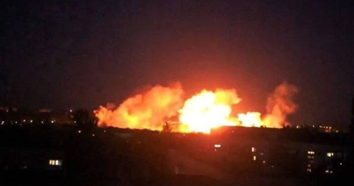 Imagini de noapte cu flăcări inaite in urma unui atac al Ucrainei cu presupuse rachete Storm Shadows în noaptea se 30 iunie-1 iulie