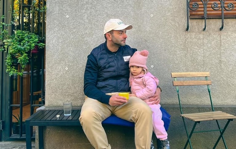 Mihai Morar și-a dus fata cea mică la radio. Ce a zis Roua în direct: „Spune mai tare, Daniel nu aude”