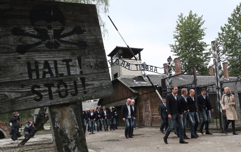 Naţionala Italiei a vizitat fostul lagăr nazist Auschwitz