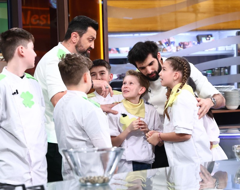 Chefi la cuțite – Viitorul are gust, 3 iunie 2026. Creațiile culinare vor fi degustate de invitați care dețin conturi de TikTok cu sute de mii de urmăritori