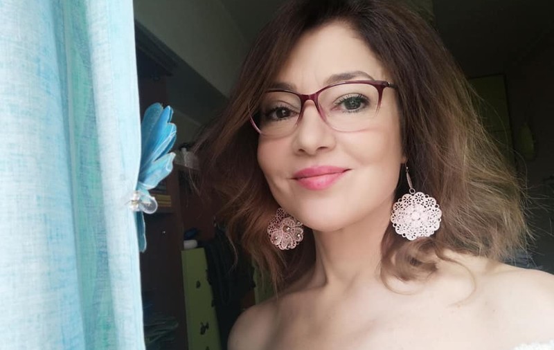 Cum arată Oana Sârbu la 53 de ani. Artista își menține silueta fără tratamente