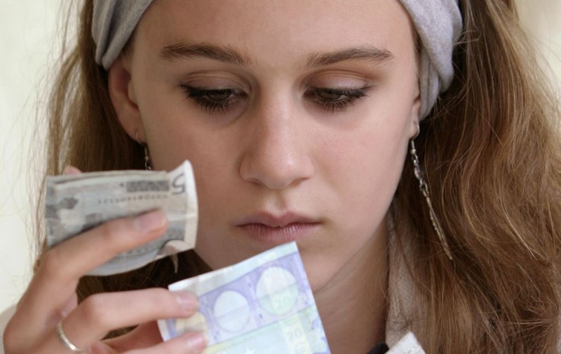 Ţara europeană în care eşti sărac dacă ai un salariu de 1.800 de euro pe lună