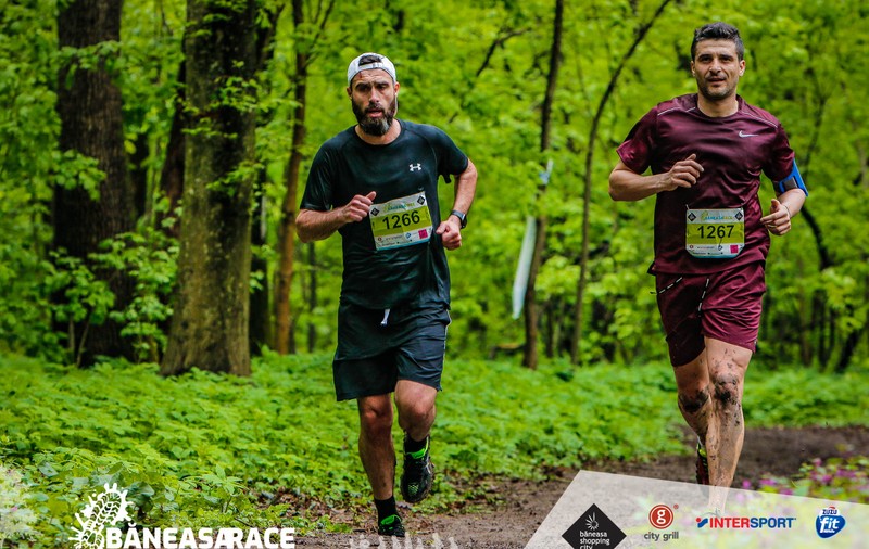 Daniel Niculae și Vasile Maftei au alergat într-o cursă de semimaraton. Foștii fotbaliști s-au clasat pe locurile 24 și 25 | GALERIE FOTO