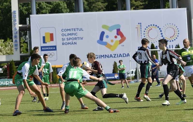 Gimnaziada 2017-2018 a ajuns în faza finală. Au început primele întreceri la rugby tag, badminton și tenis de masă