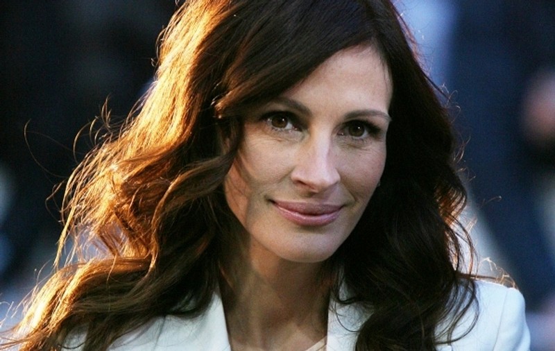 Julia Roberts şi Meryl Streep vor juca împreună într-o comedie neagră