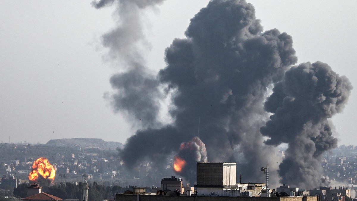 Peste 400 de rachete lansate din Fâșia Gaza spre Israel