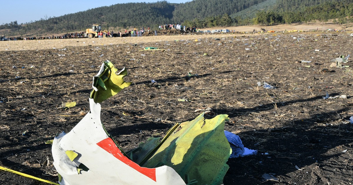 Avioane Boeing 737 Max 8 prăbușite