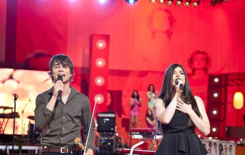 Câştigătorul Eurovision 2009 Alexander Rybak vine la ”Dănutz SRL”
