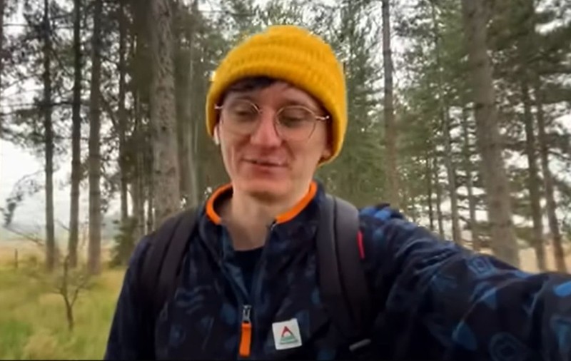 Un bărbat a făcut 250.000 de pași într-o săptămână pentru a afla cum va reacționa corpul, iar rezultatele l-au uimit | VIDEO