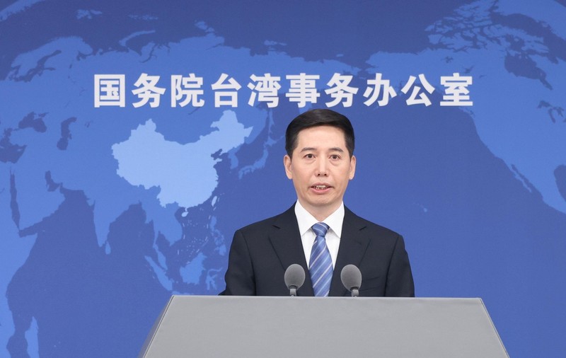 China amenință că va „zdrobi” pe oricine intervine între ea și Taiwan, în timp ce guvernul de la Taipei își întărește apărarea