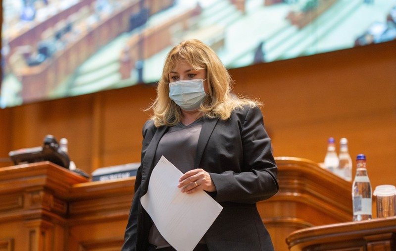 Anca Dragu îl „înțeapă” pe Marius Budăi și îi cere premierului Ciucă să îl demită