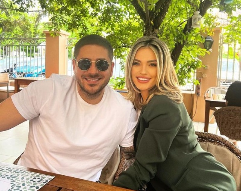 Diana Enache e însărcinată. Are o relație cu băiatul lui Sorin Ovidiu Vîntu: „Se mărește clanul”