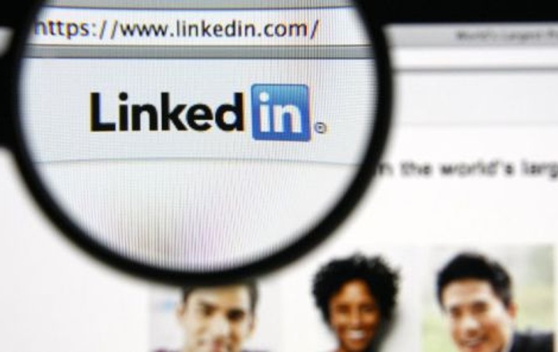 Ai cont pe LinkedIn? Poţi primi 1.500 de dolari. Află ce trebuie să faci