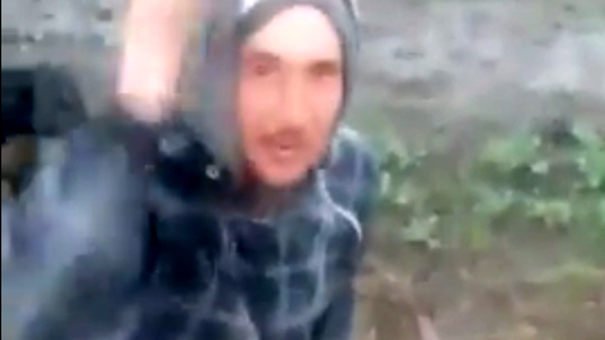Acest individ a ucis în chinuri un pui de căprioară