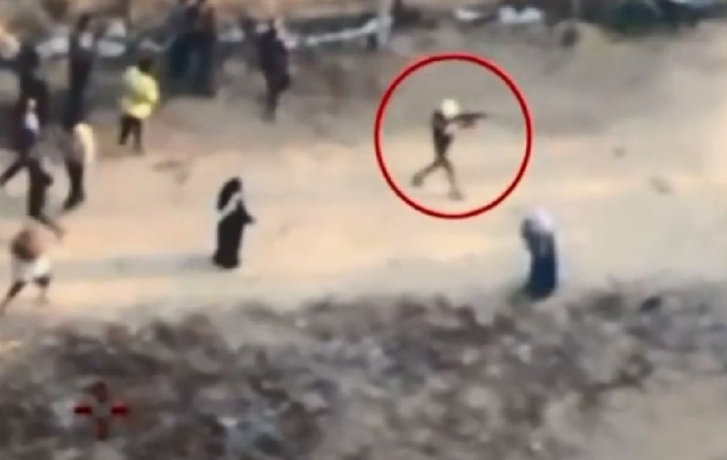 Teroriști Hamas împușcă civili care veniseră să ia ajutoare umanitare, filmare difuzată de Ambasada Israelului în România