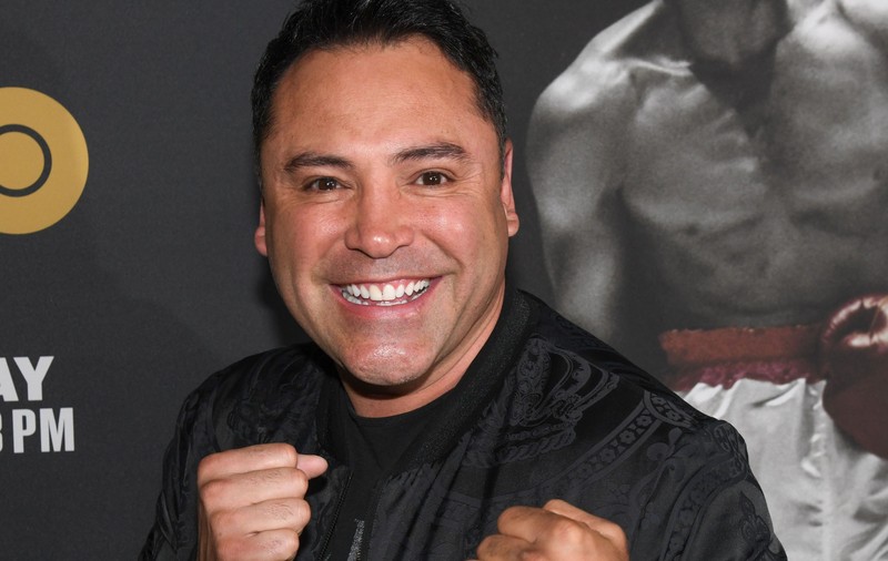 Oscar De La Hoya revine în ring la 48 de ani, după ce se retrăsese din box în 2008