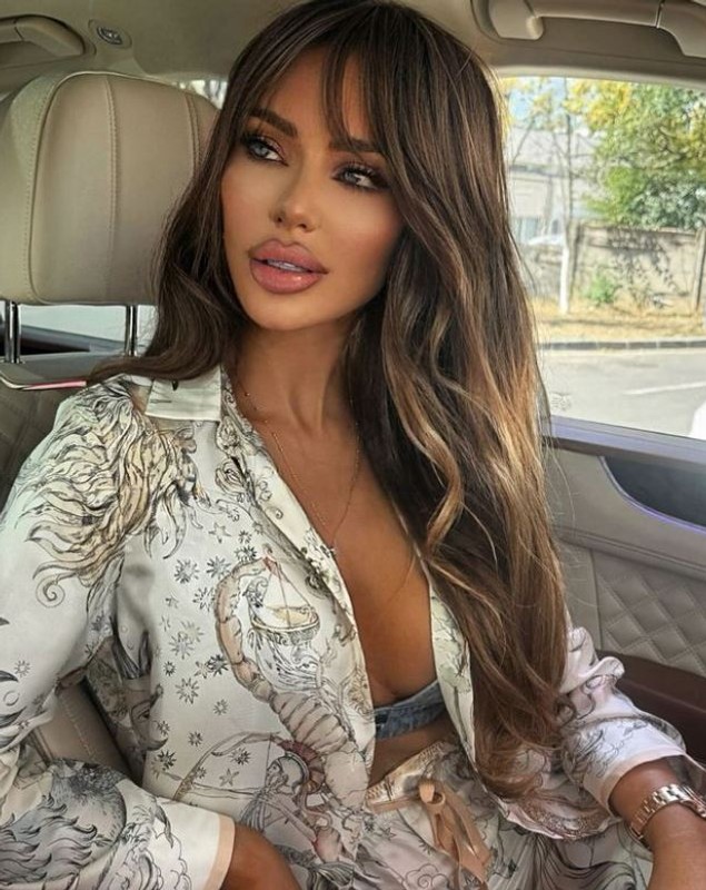 Bianca Drăgușanu, pregătită de o nouă intervenție estetică: „Zici că am fost chioară atâția ani”. A investit zeci de mii de euro în operații
