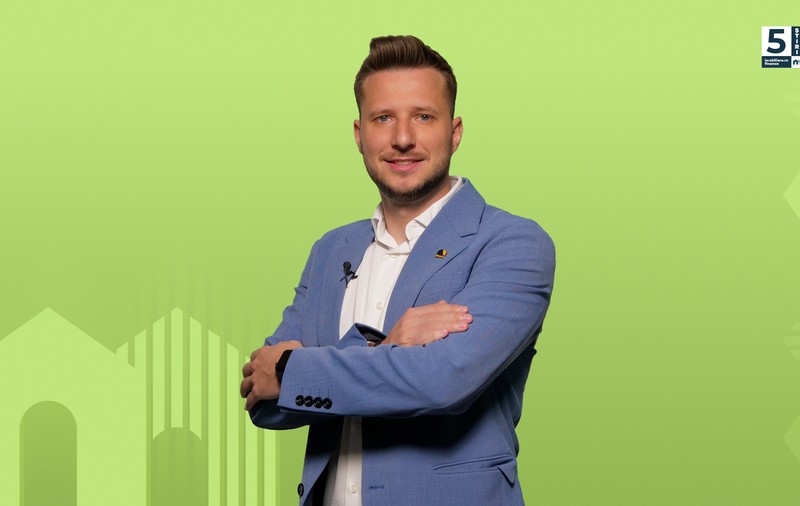 5 Știri Imobiliare.ro Finance: Ce spun românii despre „viața cu credit”, cum reacționează BNR la presiunile globale și ce aduce noul salariu minim