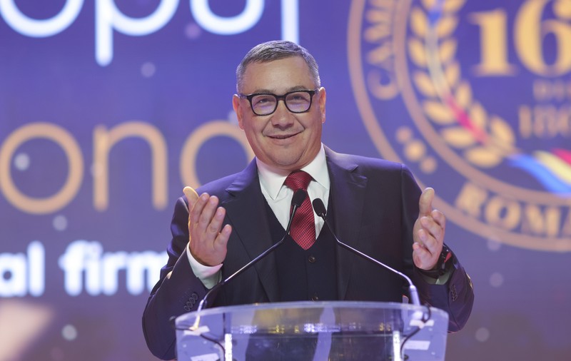 Democrația originală ca o șaorma cu de toate. Plus - moț - Ponta