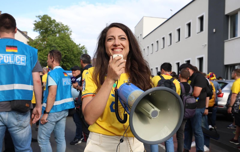 Iulia Niculae-Cuciurean, „creierul” campaniei de marketing a FRF la Campionatul European: „Am avut cei mai frumoși, civilizați, plini de iubire suporteri de la EURO”