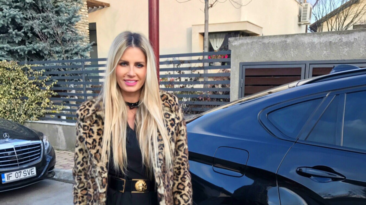 Andreea Bănică și-a angajat bonă