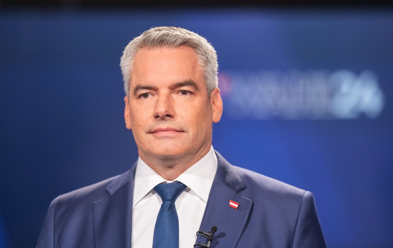 Cancelarul Austriei, Karl Nehammer, anunţă că va demisiona „în următoarele câteva zile”