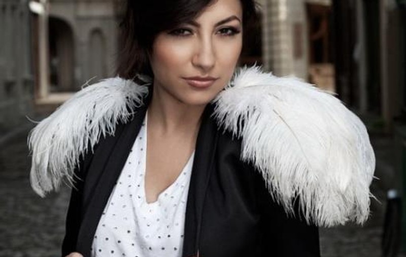 Andra, despre pozele vechi cu ea: "Nu prea erau bani pentru haine acum 10 ani!"