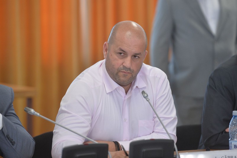 Dorel Caprar, presedintele Comisiei pentru aparare, ordine publica si siguranta nationala din Camera Deputatilor, participa la audierea reprezentantilor institutiilor implicate in evenimentele petrecute in Piata Victoriei in seara de vineri 10 august 2018, de catre Comisia comuna de aparare, marti 21 august 2018, la Palatul Parlamentului. ALEXANDRU DOBRE / MEDIAFAX FOTO