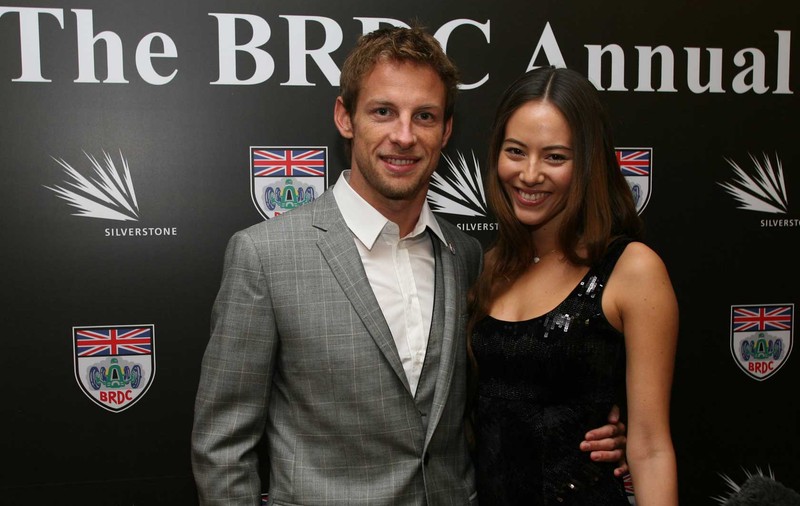 Jenson Button a sărbătorit un an de căsnicie cu un divorț / GALERIE FOTO & VIDEO