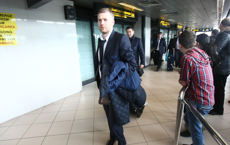 Edi Iordănescu îi atacă dur pe antrenorii care se autopropun la Steaua: ”Daţi în penibil!”