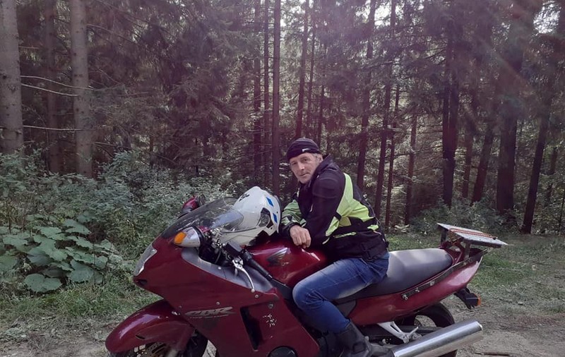 Motociclistul acuzat de moartea unui tânăr pe trotinetă mai este judecat pentru uciderea din culpă a unui biciclist