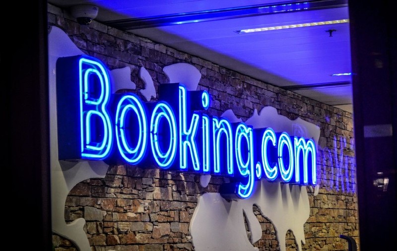Moment istoric pentru Booking.com: angajații din Italia au anunțat prima grevă împotriva concedierilor planificate de companie
