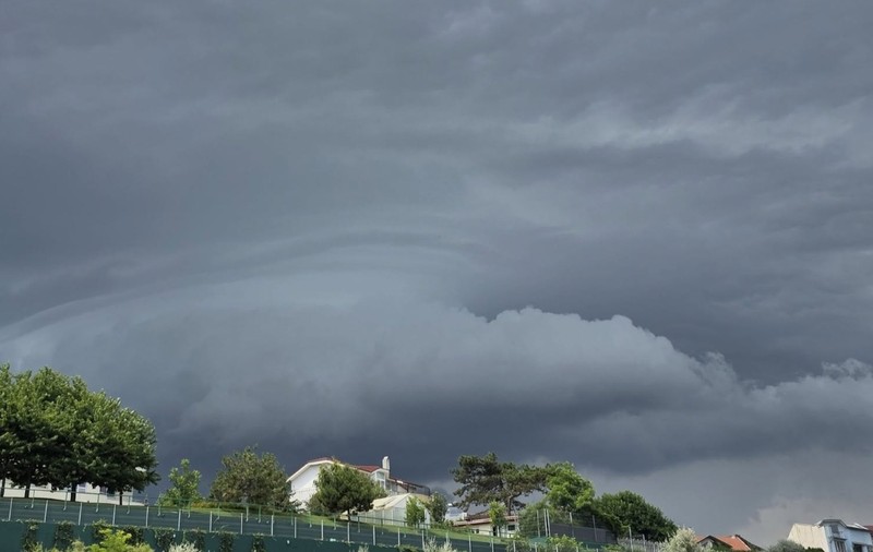 Scad temperaturile și revin ploile în unele zone, la început de săptămână. Prognoza meteo ANM pentru perioada 24 august-21 septembrie 2026