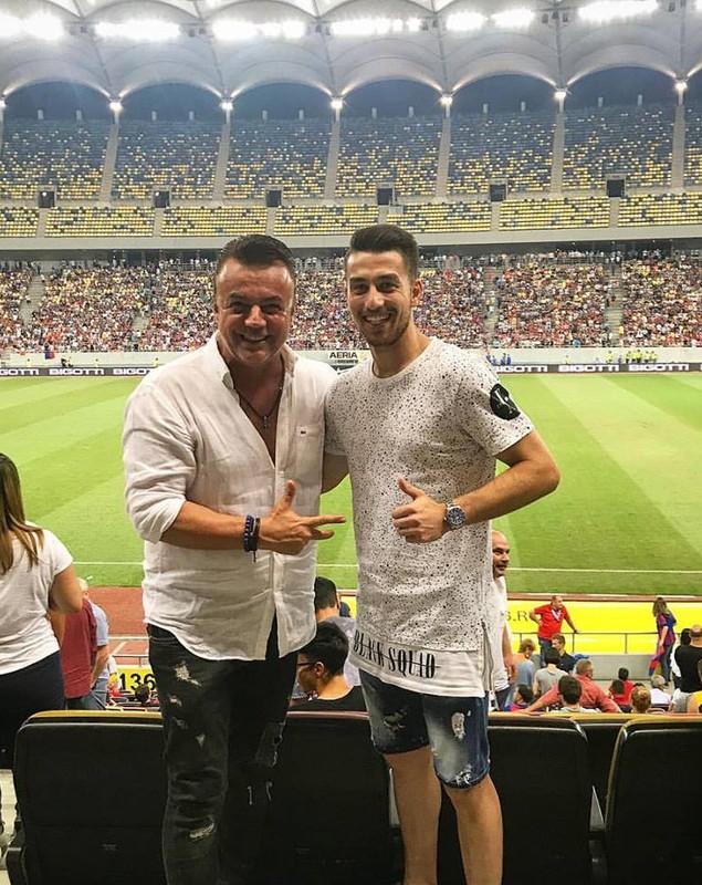 Familia Iordănescu i-ar fi interzis să devină preot din cauză că „trăiește în desfrâu”. Andrei a făcut degeaba Teologia!