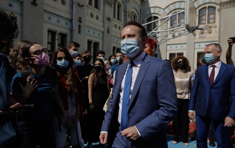 Florin Cîţu, mesaj la deschiderea noului an şcolar: „Am încredere că veţi face tot ce ţine de voi să rămânem în format fizic”